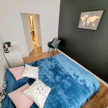 Apartament Przyjaciol W Walbrzychu Apartment *